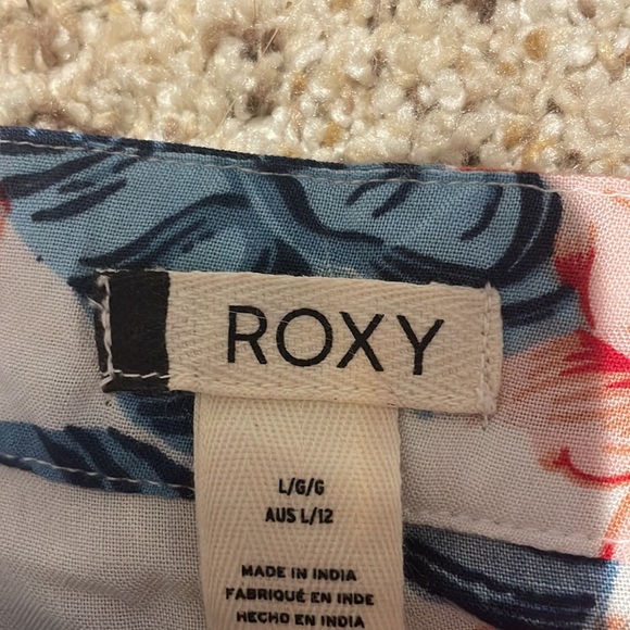 Roxy Skirt - Picture 2 of 3